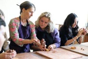 Cours d'art à l'école Steiner Waldorf